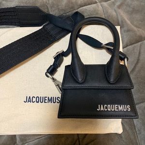 JACQUEMUS 
Le Chiquito Homme in black